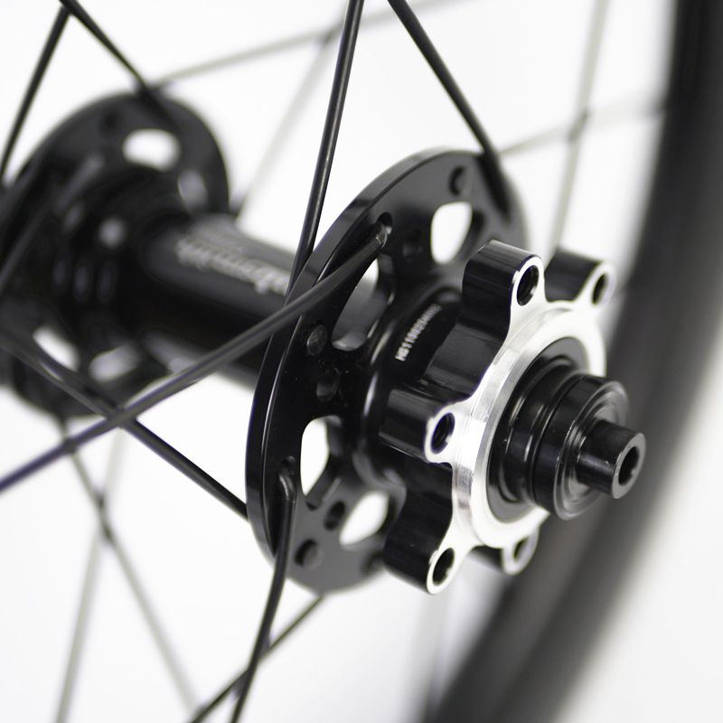 SMC 16inch 305 carbon wheelset