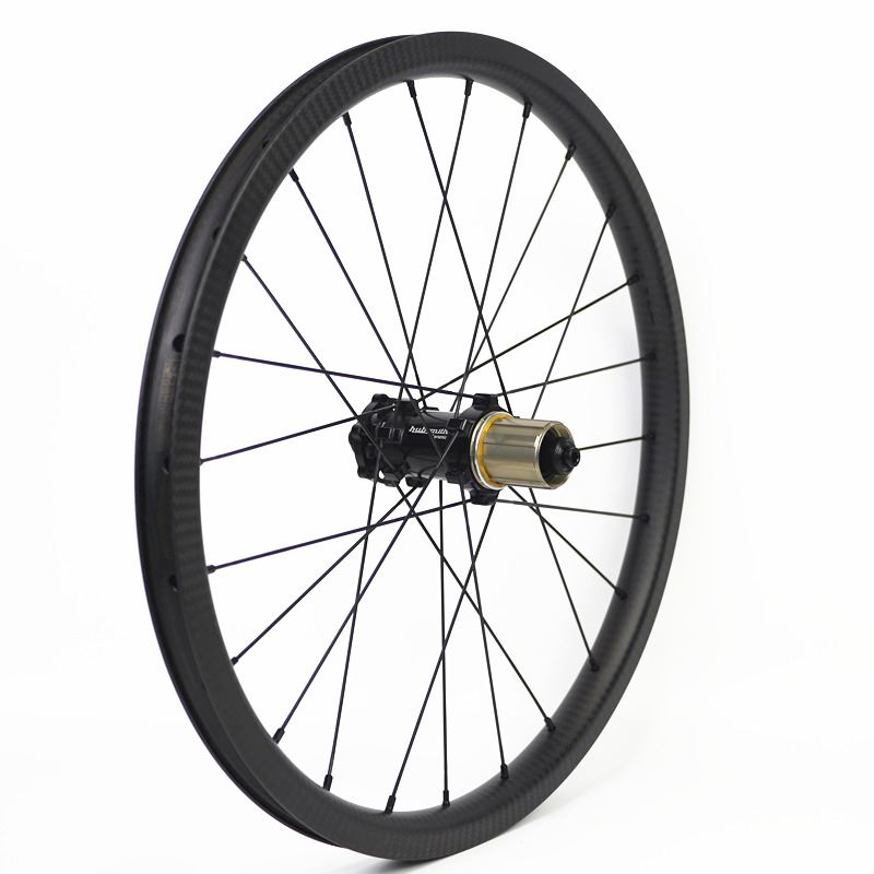 Plume ultra light 20inch 406 carbon wheelset
