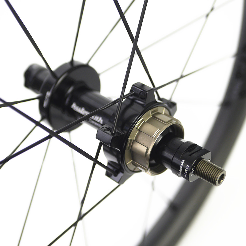 Plume ultra light 16inch 349  carbon wheelset